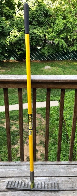 Truper 31391 Tru Pro Heavy Duty Road Rake with 16-Teeth Fiberglass Handle 10-Inch Grip 60-Inch